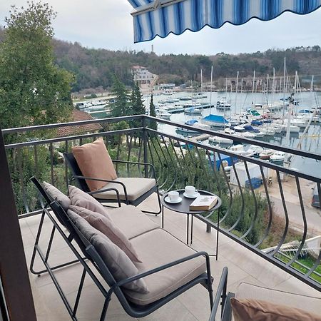 Apartman Marija II 오미살즈 외부 사진