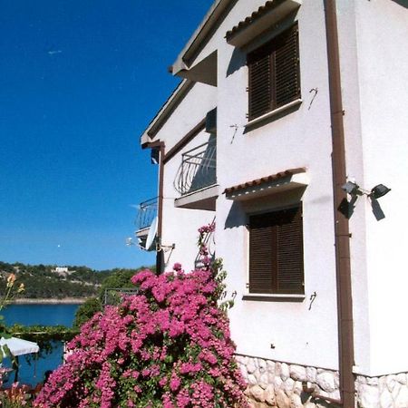 Apartman Marija II 오미살즈 외부 사진