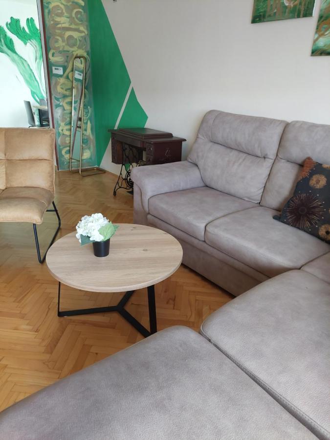 Apartman Marija II 오미살즈 외부 사진