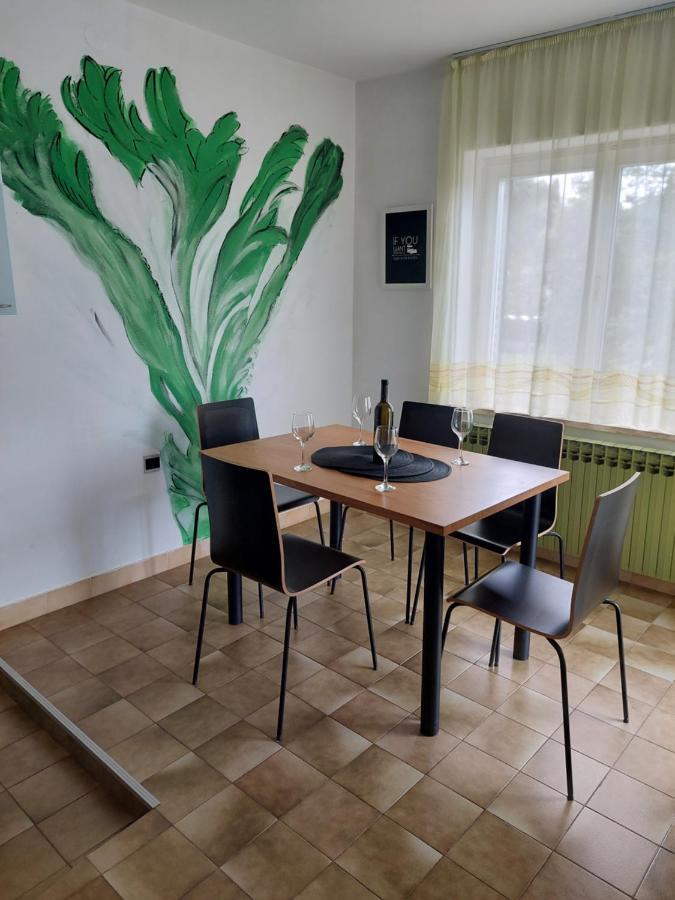 Apartman Marija II 오미살즈 외부 사진