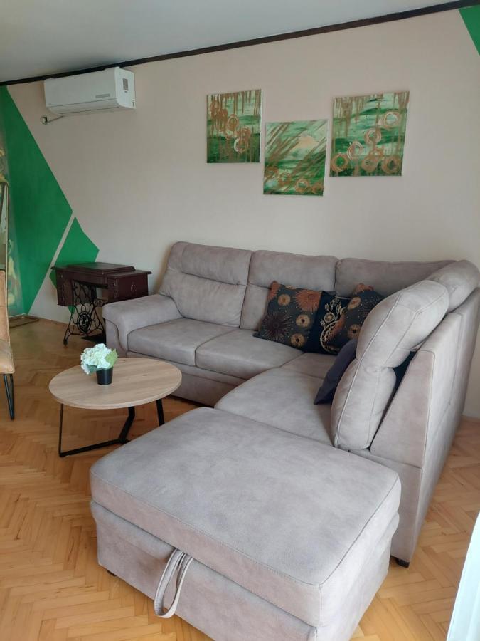 Apartman Marija II 오미살즈 외부 사진