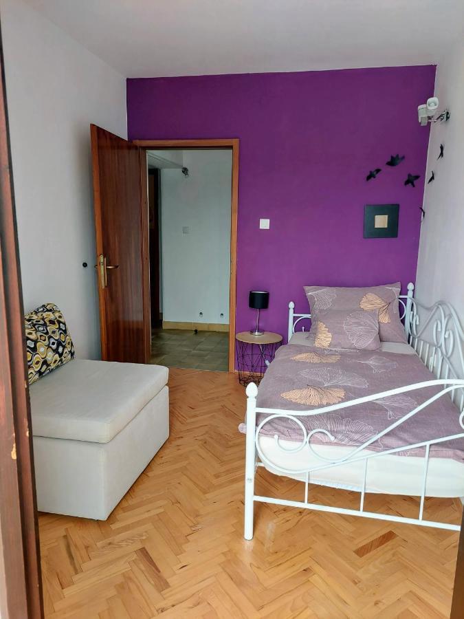 Apartman Marija II 오미살즈 외부 사진