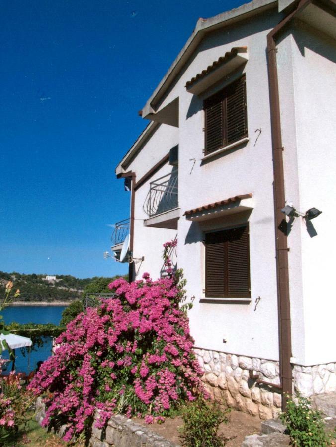 Apartman Marija II 오미살즈 외부 사진