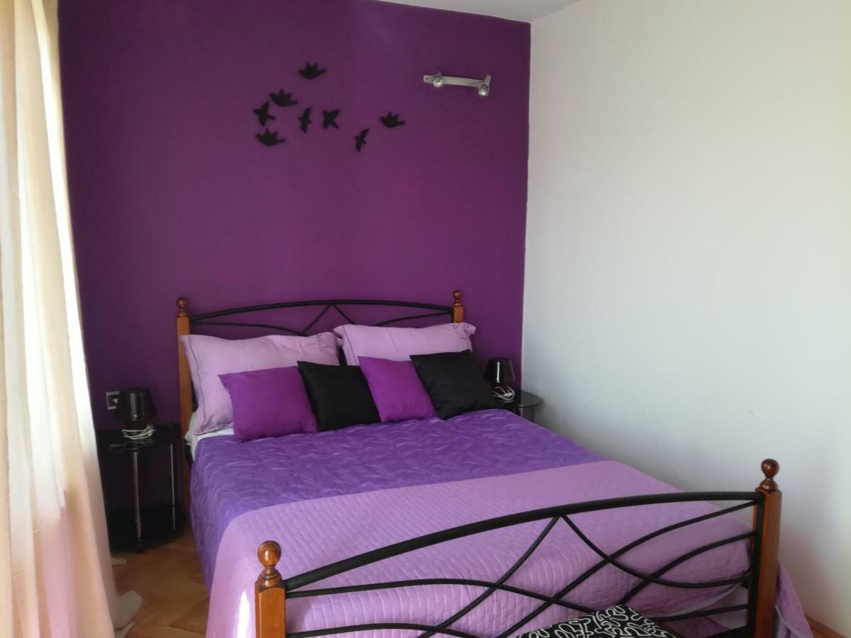 Apartman Marija II 오미살즈 외부 사진